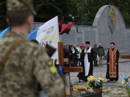 Завтра на Личаківському цвинтарі помоляться за полеглих Захисників і Захисниць